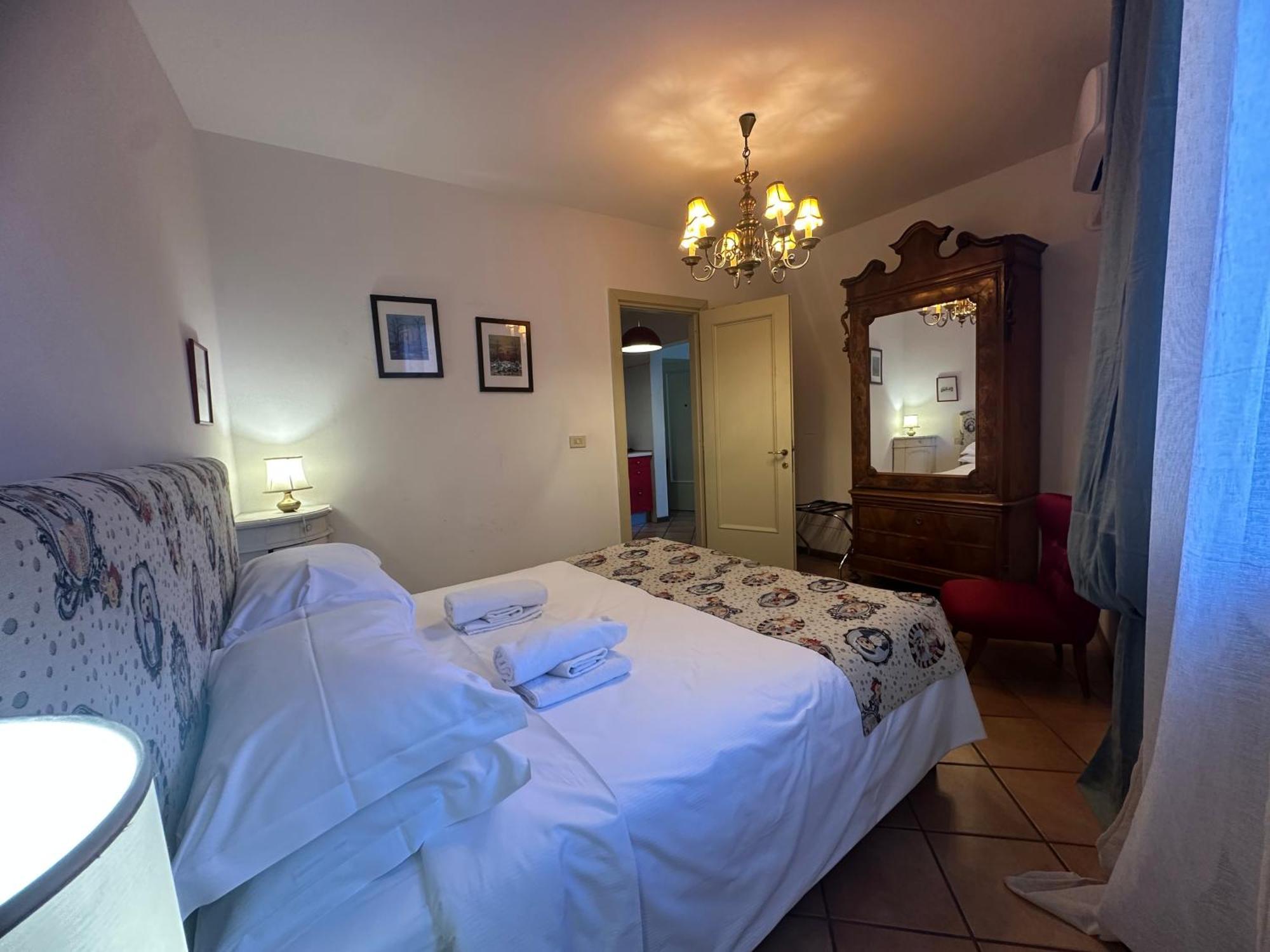 Bohemien Pop Casa Vacanze Aparthotel Bolonia Exterior foto