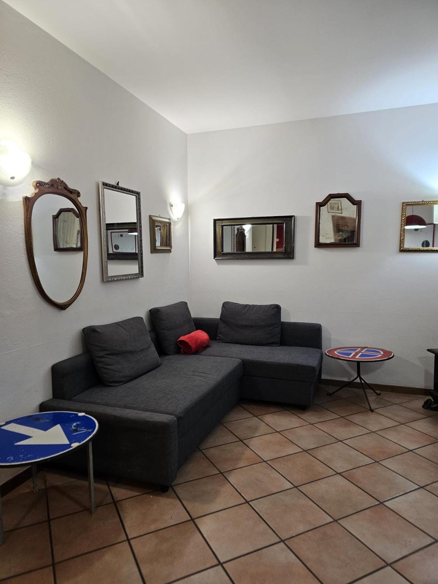 Bohemien Pop Casa Vacanze Aparthotel Bolonia Exterior foto